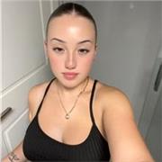 Estoy estudiando un grado medio de artes gráficas y me considero una persona perfeccionista.